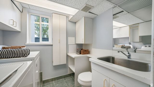 1660 W JOLLY CIR, Taylorsville, UT 84123