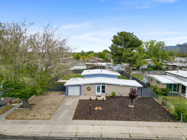 1660 W JOLLY CIR, Taylorsville, UT 84123