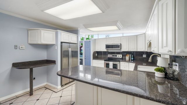 1660 W JOLLY CIR, Taylorsville, UT 84123