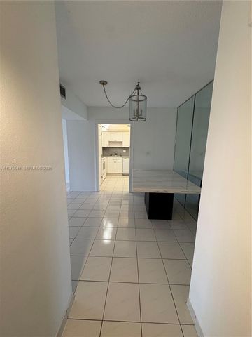 4166 Inverrary Drive 410, Lauderhill, FL 33319