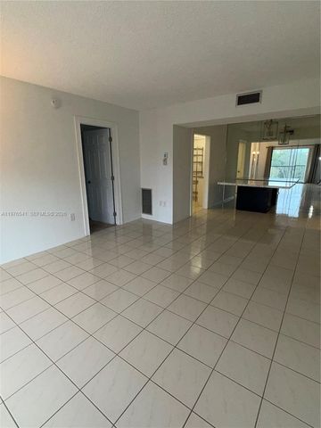 4166 Inverrary Drive 410, Lauderhill, FL 33319