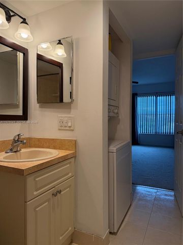 4166 Inverrary Drive 410, Lauderhill, FL 33319