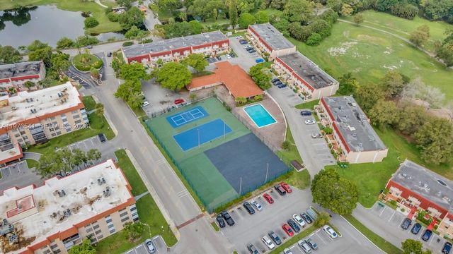 4166 Inverrary Drive 410, Lauderhill, FL 33319