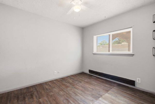 6056 Kilmer Avenue NW, Albuquerque, NM 87120