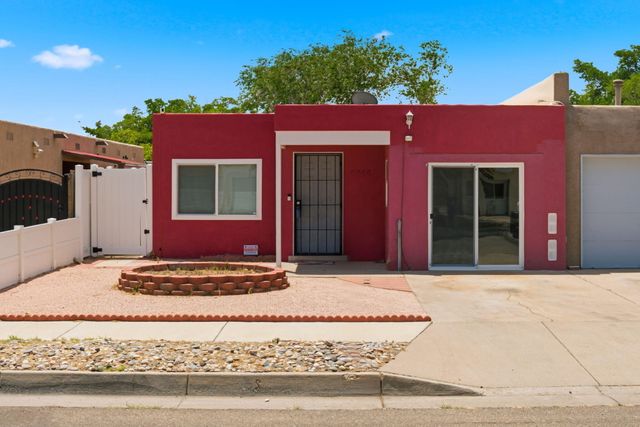 6056 Kilmer Avenue NW, Albuquerque, NM 87120