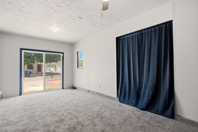6056 Kilmer Avenue NW, Albuquerque, NM 87120