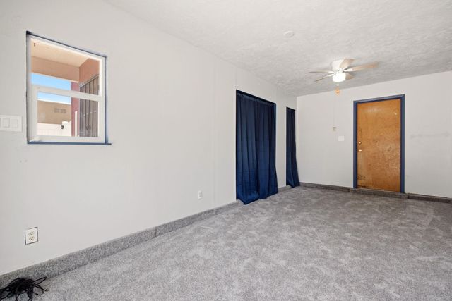 6056 Kilmer Avenue NW, Albuquerque, NM 87120