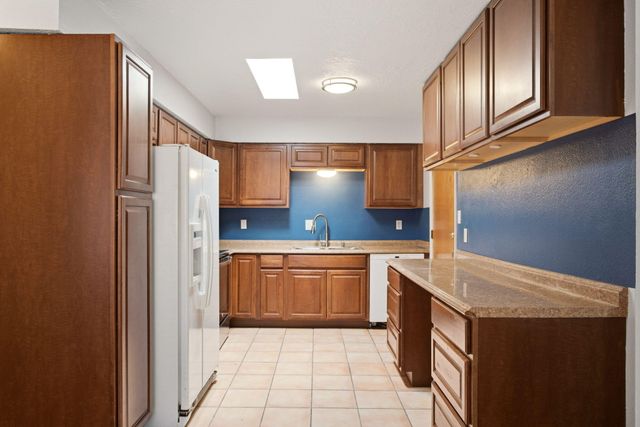 6056 Kilmer Avenue NW, Albuquerque, NM 87120