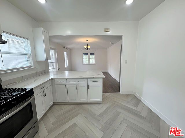 126 N Hamilton Drive, Beverly Hills, CA 90211