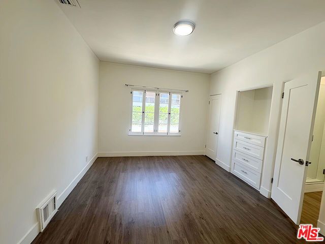 126 N Hamilton Drive, Beverly Hills, CA 90211