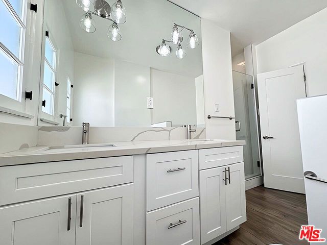 126 N Hamilton Drive, Beverly Hills, CA 90211