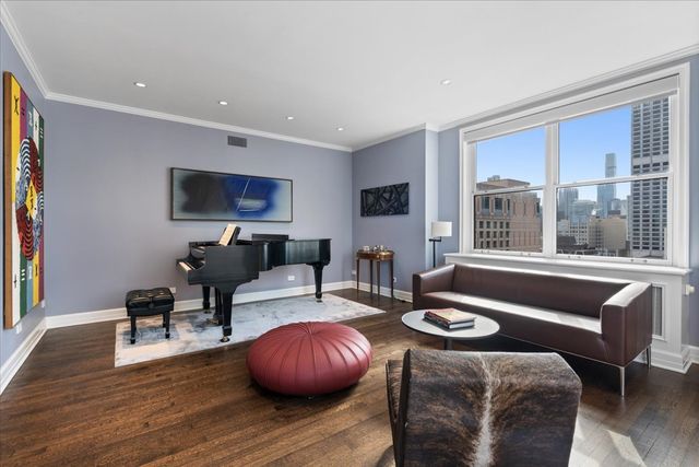 179 E LAKE SHORE Drive 25W, Chicago, IL 60611