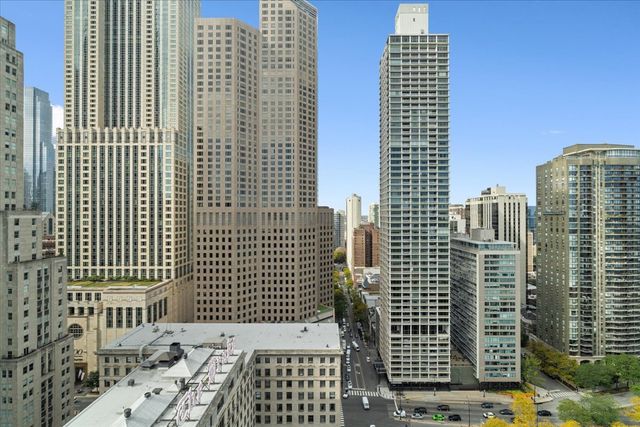 179 E LAKE SHORE Drive 25W, Chicago, IL 60611