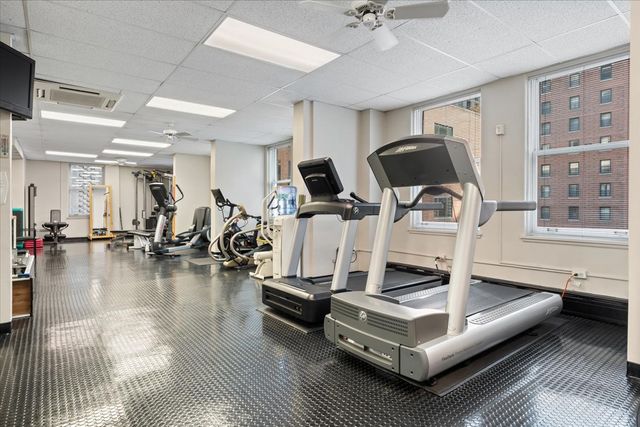 179 E LAKE SHORE Drive 25W, Chicago, IL 60611