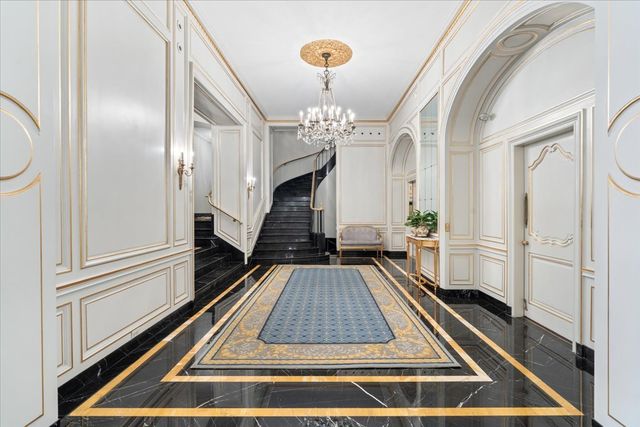 179 E LAKE SHORE Drive 25W, Chicago, IL 60611