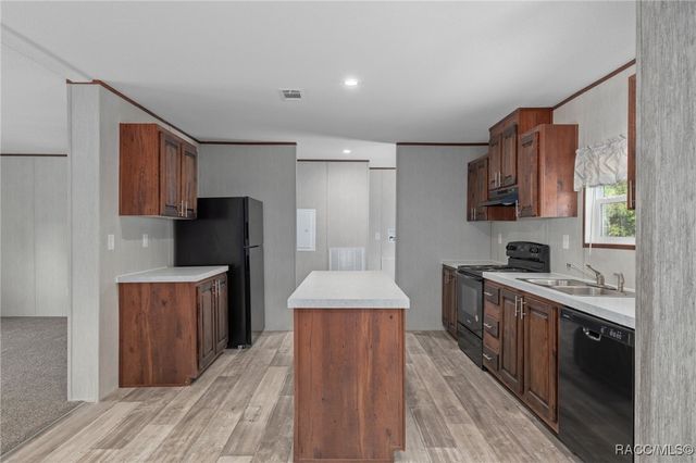 3667 W Woodlawn Street, Dunnellon, FL 34433