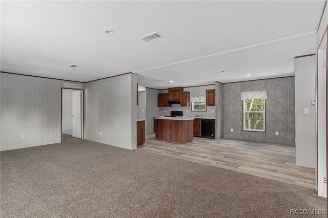 3667 W Woodlawn Street, Dunnellon, FL 34433