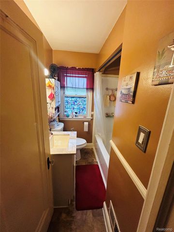 4835 Chovin Street, Dearborn, MI 48126