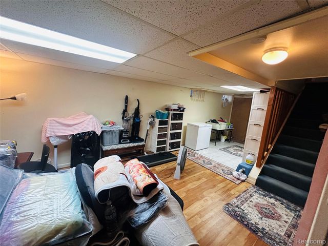 4835 Chovin Street, Dearborn, MI 48126