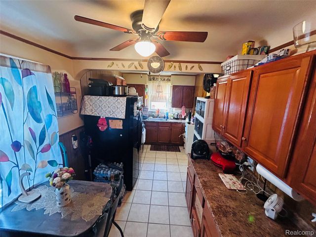 4835 Chovin Street, Dearborn, MI 48126