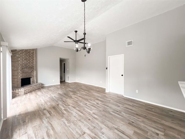 11007 Tobasa Court, Houston, TX 77086