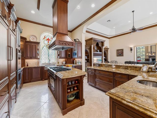 8800 NW 68th Court, Parkland, FL 33067