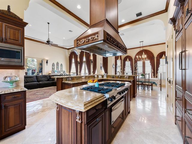 8800 NW 68th Court, Parkland, FL 33067