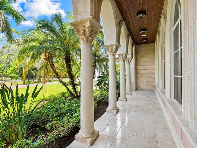 8800 NW 68th Court, Parkland, FL 33067