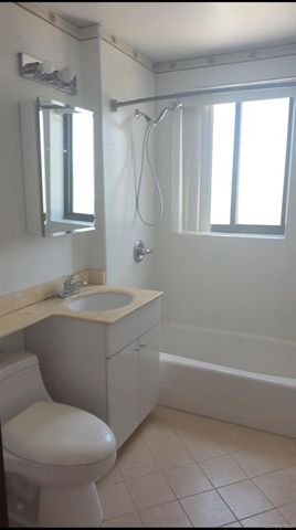 13226 Avery Avenue 8A, Flushing, NY 11355