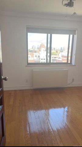 13226 Avery Avenue 8A, Flushing, NY 11355
