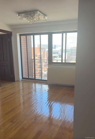 13226 Avery Avenue 8A, Flushing, NY 11355