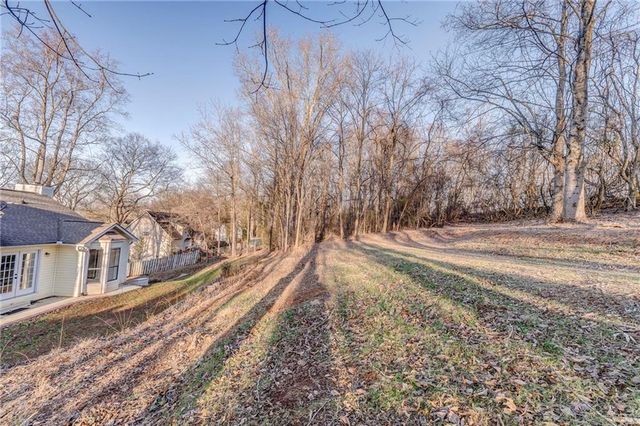 25 Mountain Trail SW Court, Cartersville, GA 30120