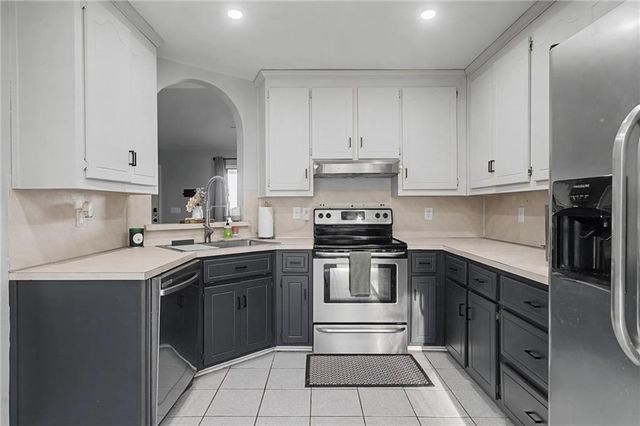 25 Mountain Trail SW Court, Cartersville, GA 30120