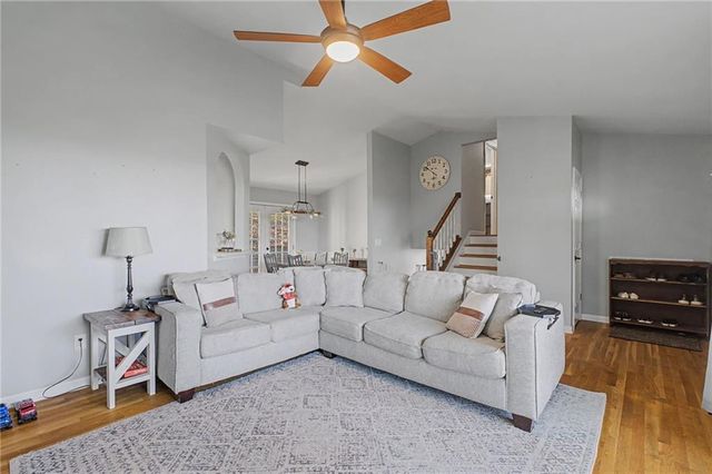 25 Mountain Trail SW Court, Cartersville, GA 30120