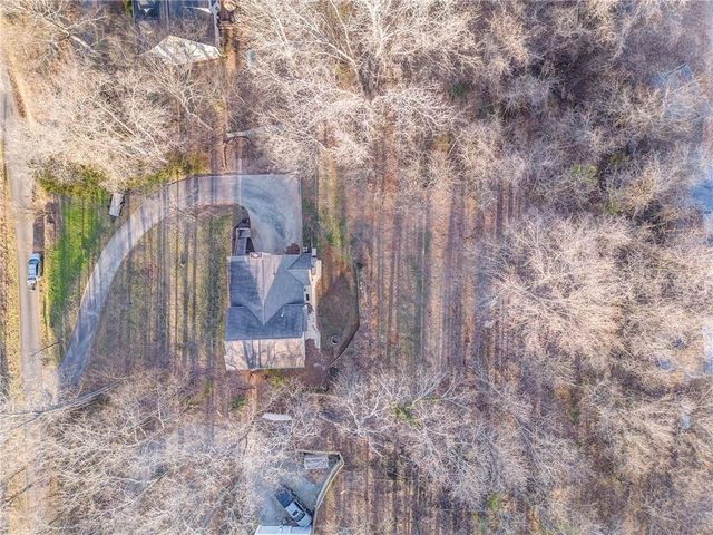 25 Mountain Trail SW Court, Cartersville, GA 30120