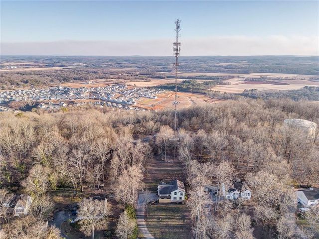 25 Mountain Trail SW Court, Cartersville, GA 30120