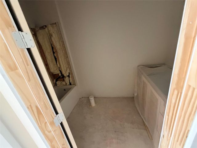 1727 South Pointe, Friendswood, TX 77546