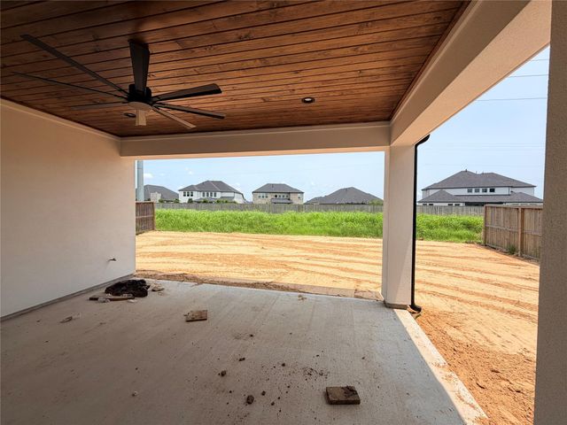 1727 South Pointe, Friendswood, TX 77546
