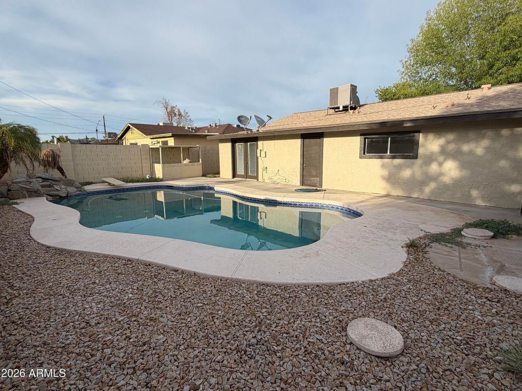 20 S CATALINA Street, Gilbert, AZ 85233 — exterior