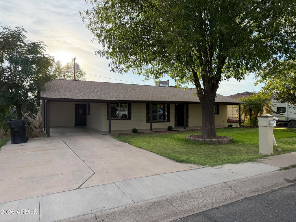 20 S CATALINA Street, Gilbert, AZ 85233 — photo 2