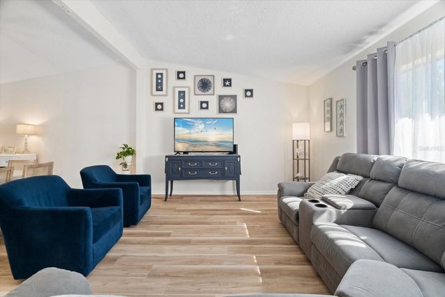 2302 15TH STREET W, Palmetto, FL 34221