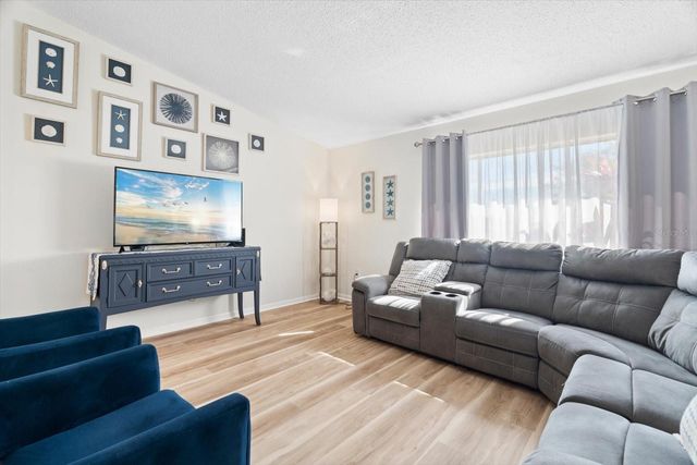 2302 15TH STREET W, Palmetto, FL 34221