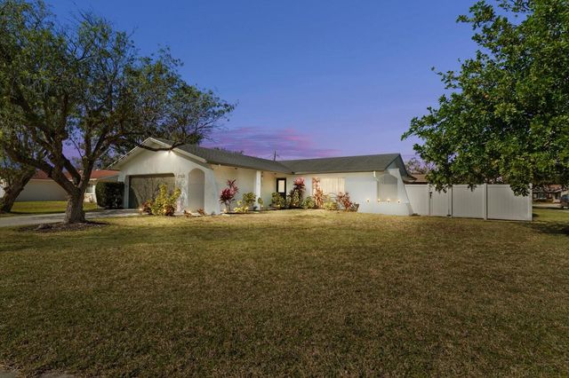 2302 15TH STREET W, Palmetto, FL 34221