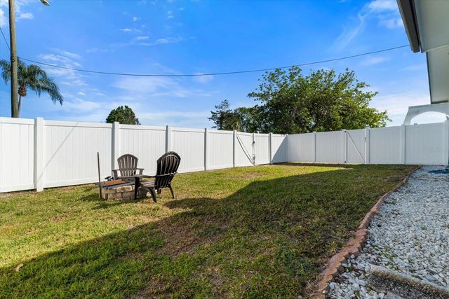 2302 15TH STREET W, Palmetto, FL 34221