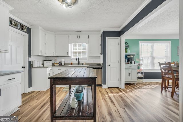 1501 Queen Elizabeth Drive, Locust Grove, GA 30248