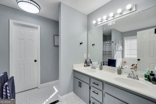 1501 Queen Elizabeth Drive, Locust Grove, GA 30248