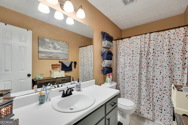 1501 Queen Elizabeth Drive, Locust Grove, GA 30248