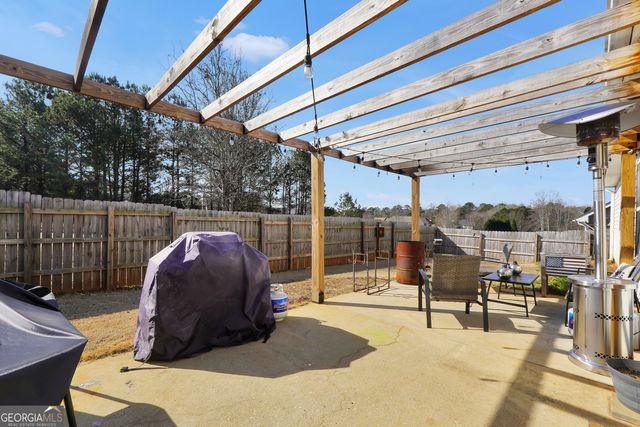 1501 Queen Elizabeth Drive, Locust Grove, GA 30248