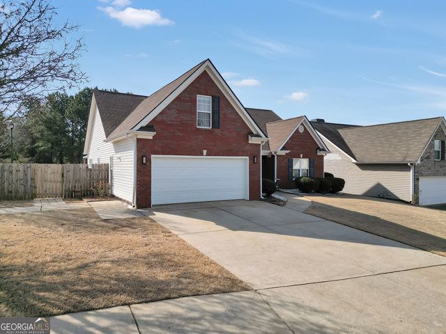 1501 Queen Elizabeth Drive, Locust Grove, GA 30248