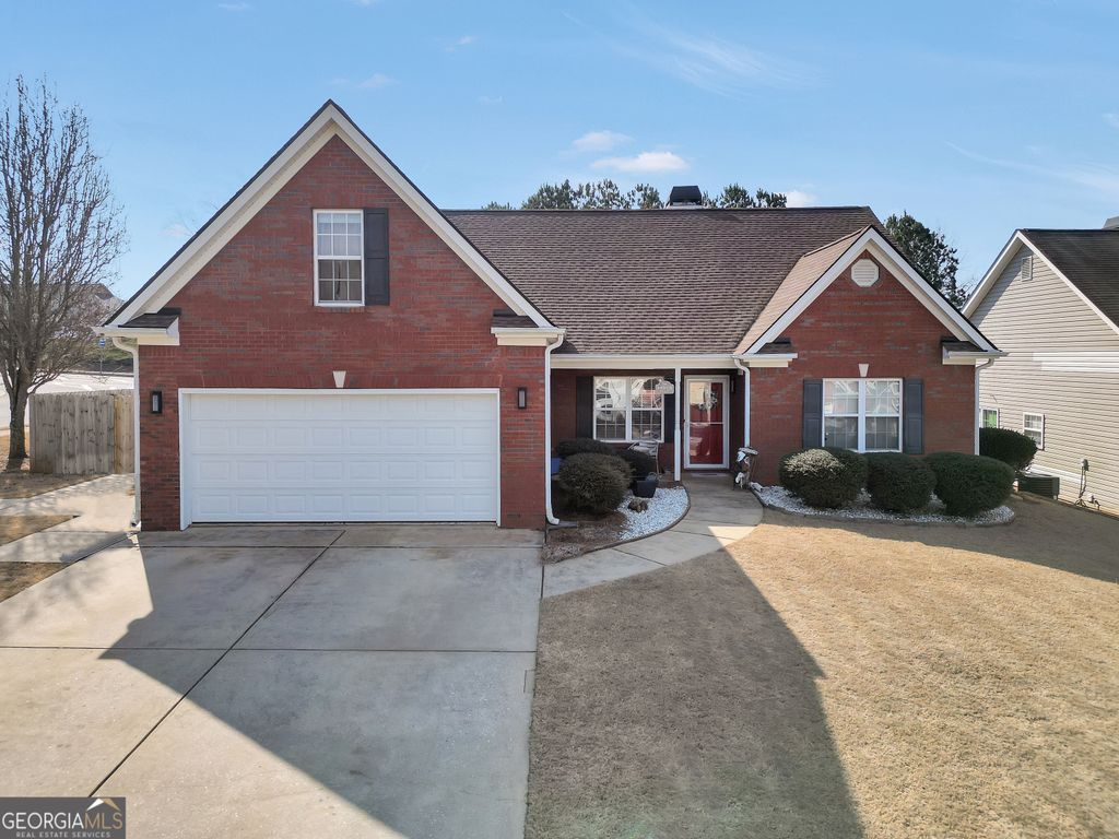 1501 Queen Elizabeth Drive, Locust Grove, GA 30248